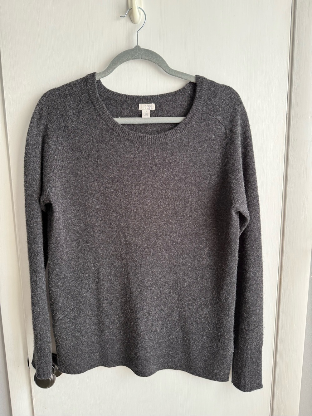 Halogen Cashmere Crewneck Sweater in Gray Size Medium